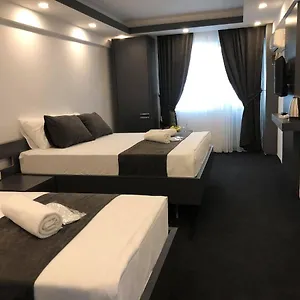 https://ege-pearl-hotel.hotelsofizmir.com