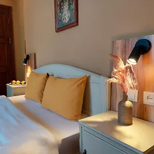 ** Hotel Madera Georgien